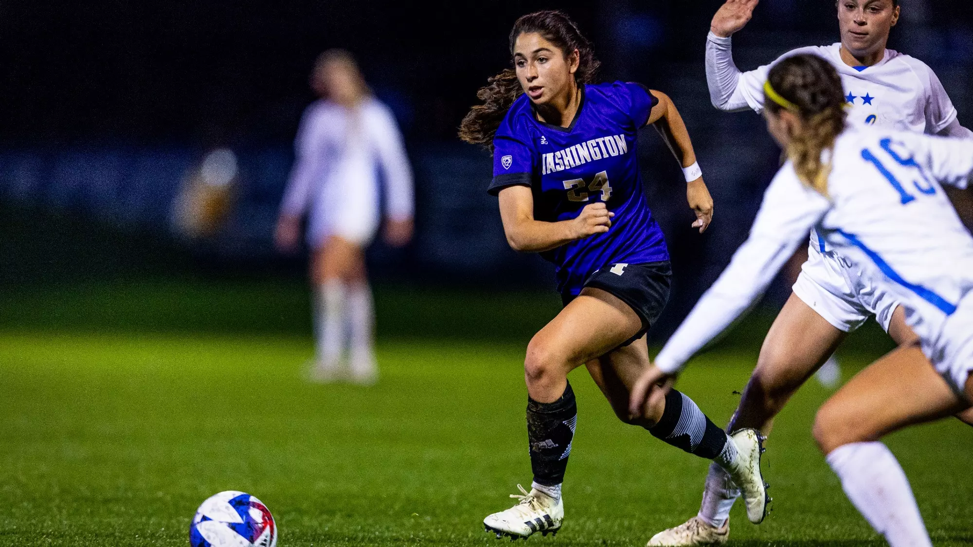 不僅年輕 不僅年輕